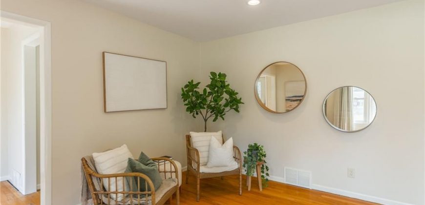 Homes for Sale in Kansas City, MO 64118 | 300 NW 83rd Street