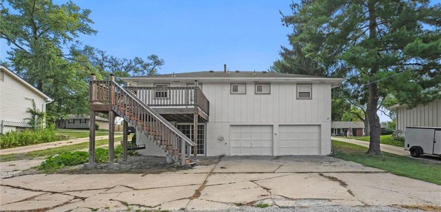 Homes for Sale in Parkville, MO 64152 | 6902 NW Blair Road