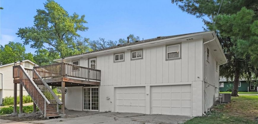 Homes for Sale in Parkville, MO 64152 | 6902 NW Blair Road