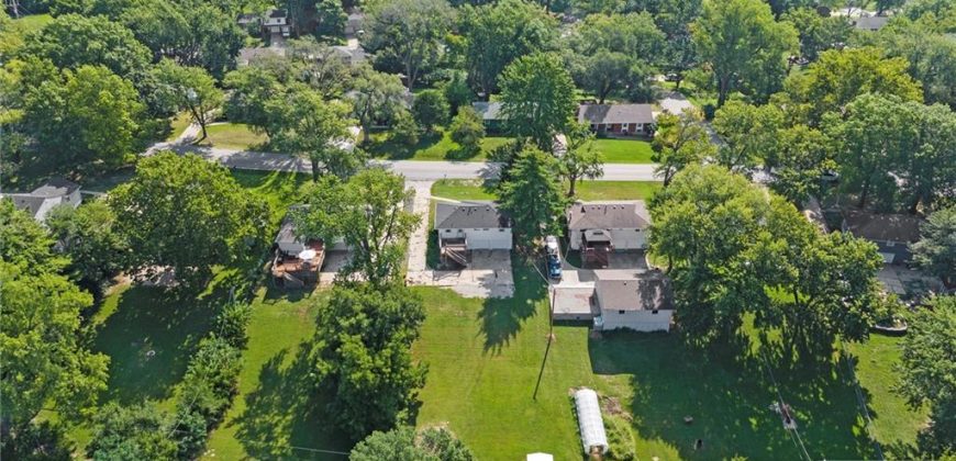 Homes for Sale in Parkville, MO 64152 | 6902 NW Blair Road