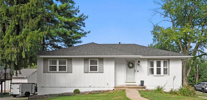 Homes for Sale in Parkville, MO 64152 | 6902 NW Blair Road