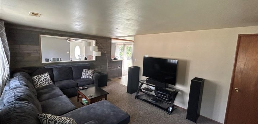 Homes for Sale in Kansas City, MO 64118 | 8105 N SUMMIT Street