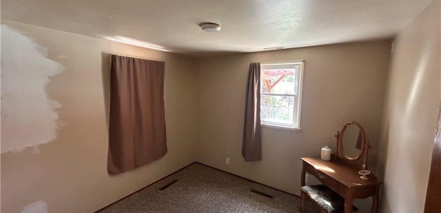 Homes for Sale in Kansas City, MO 64118 | 8105 N SUMMIT Street