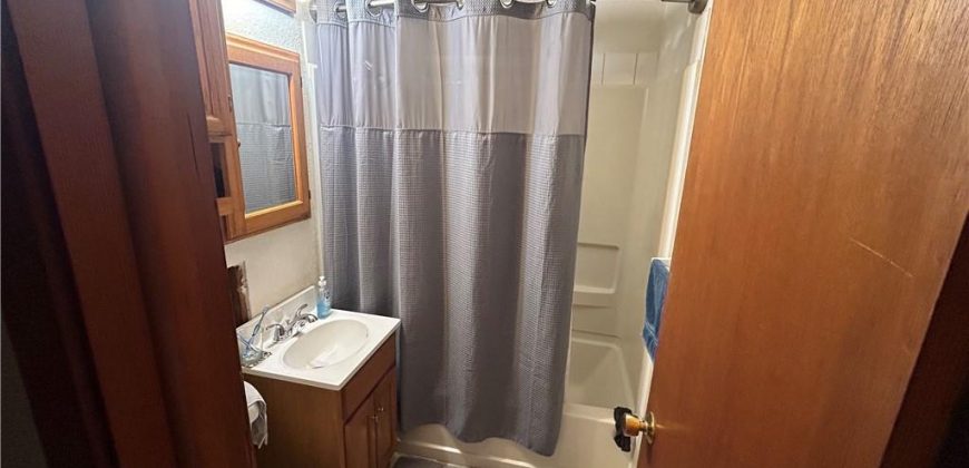 Homes for Sale in Kansas City, MO 64118 | 8105 N SUMMIT Street