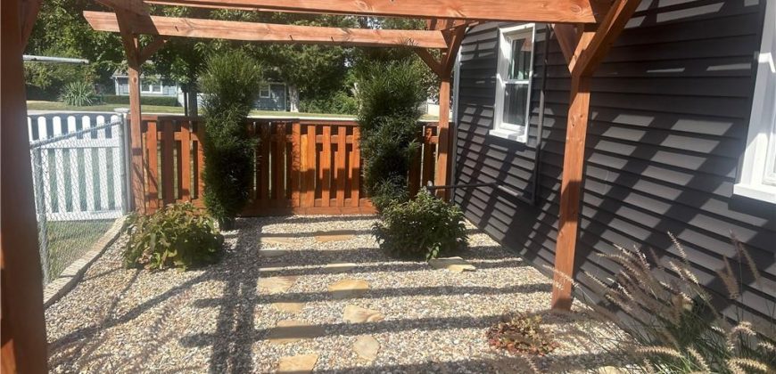 Homes for Sale in Kansas City, MO 64118 | 8105 N SUMMIT Street