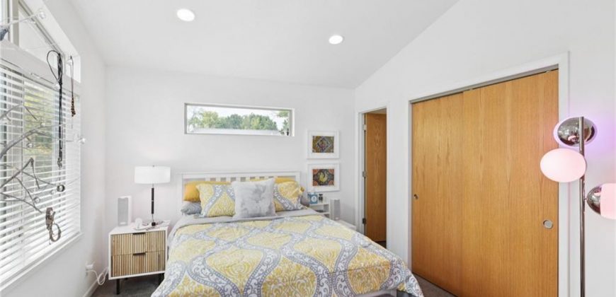 Homes for Sale in Riverside, MO 64150 | 4953 NW High Drive