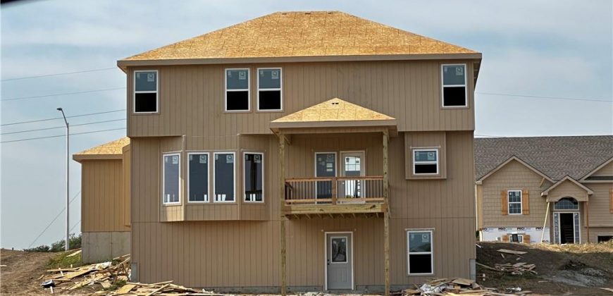 Homes for Sale in Kansas City, MO 64156 | 6010 NE 118th Street