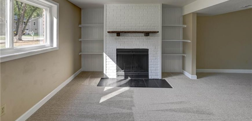 Homes for Sale in Kansas City, MO 64151 | 4937 NW Woody Creek Lane