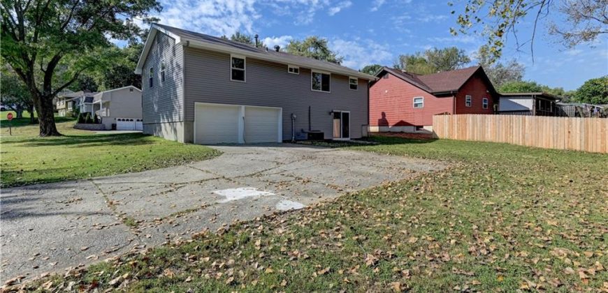 Homes for Sale in Kansas City, MO 64151 | 4937 NW Woody Creek Lane