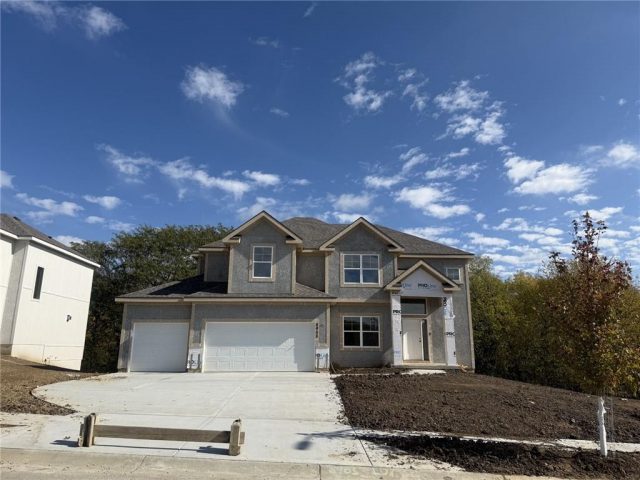 Homes for Sale in Kansas City, MO 64156 | 8905 N Colorado Avenue