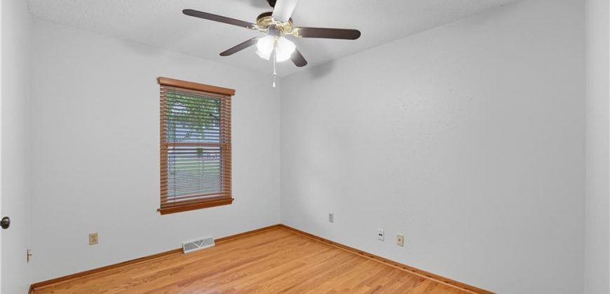 Homes for Sale in Kansas City, MO 64155 | 400 NE 98th Terrace