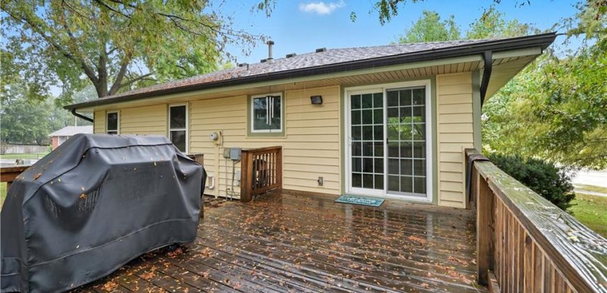 Homes for Sale in Kansas City, MO 64155 | 400 NE 98th Terrace