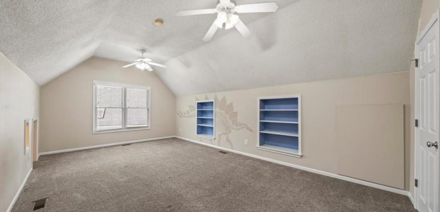 Homes for Sale in Liberty, MO 64068 | 1044  Silverleaf Lane