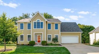 Homes for Sale in Liberty, MO 64068 | 1044  Silverleaf Lane