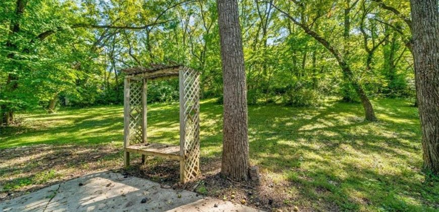 Homes for Sale in Parkville, MO 64152 | 5903  Walnut Creek Drive