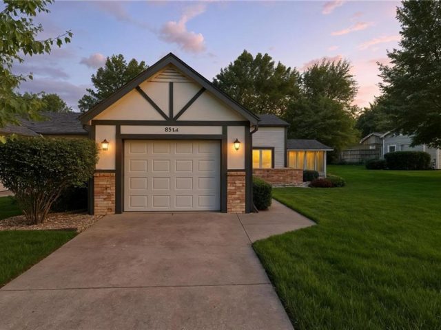 Homes for Sale in Kansas City, MO 64151 | 6614 N Revere Drive