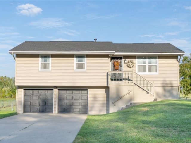 Homes for Sale in Excelsior Springs, MO 64024 | 211  Carla Street