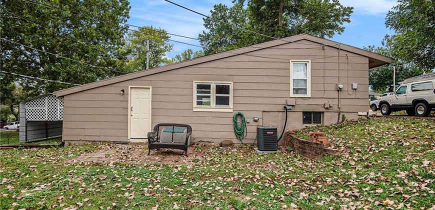 Homes for Sale in Kansas City, MO 64117 | 5404 NE 42nd Terrace