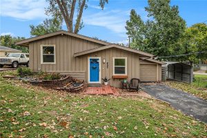 5404-NE-42nd-Terrace-mls-2579603-image-1