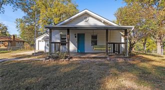 Homes for Sale in Kansas City, MO 64119 | 6924 NE 56th Street