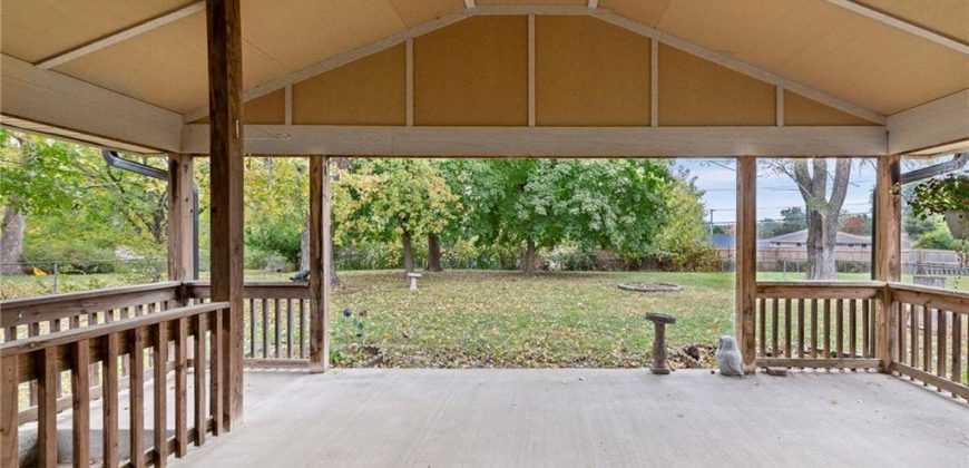 Homes for Sale in Gladstone, MO 64118 | 1608 NE 75th Terrace