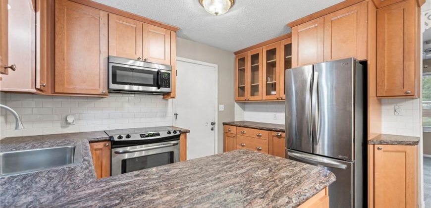 Homes for Sale in Gladstone, MO 64118 | 1608 NE 75th Terrace