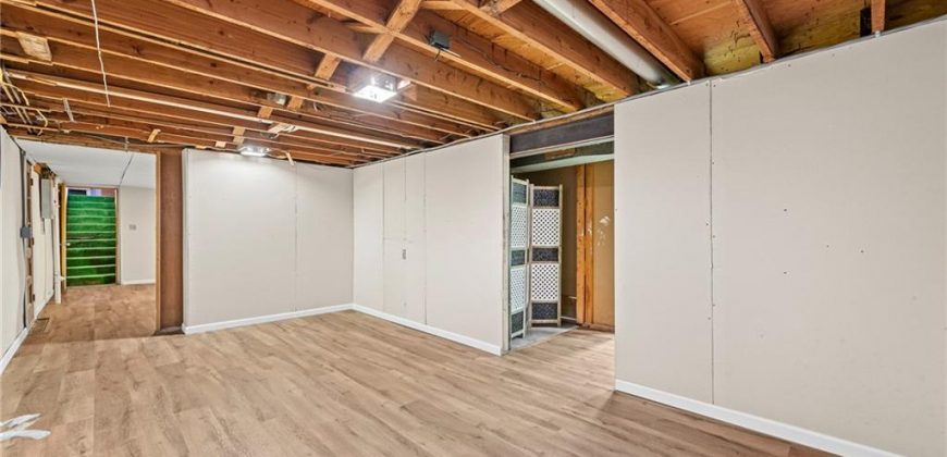 Homes for Sale in Gladstone, MO 64118 | 1608 NE 75th Terrace