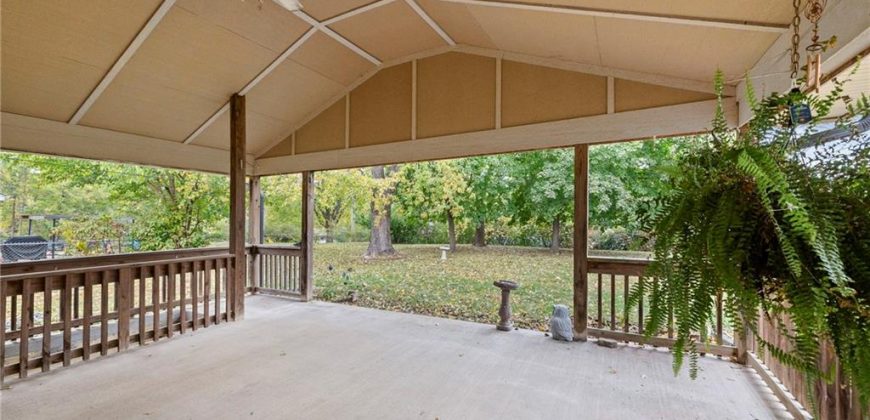 Homes for Sale in Gladstone, MO 64118 | 1608 NE 75th Terrace