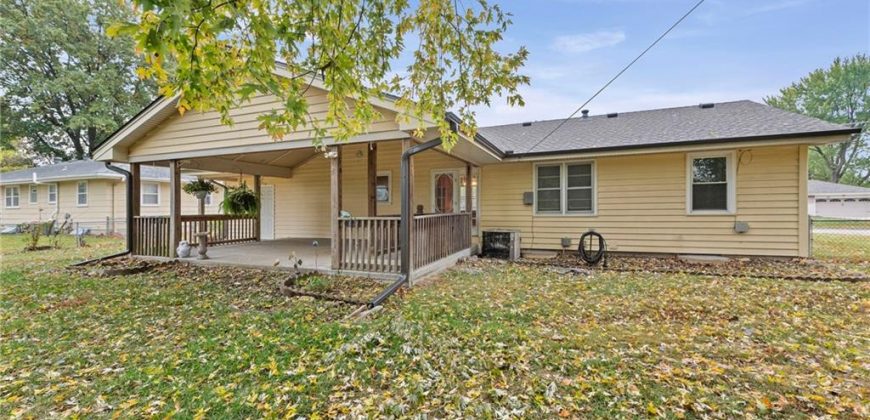 Homes for Sale in Gladstone, MO 64118 | 1608 NE 75th Terrace