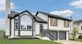 Homes for Sale in Kansas City, MO 64155 | 218 NW 113th Street