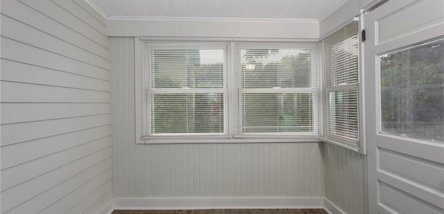 Homes for Sale in Liberty, MO 64068 | 34 S Jewell Street