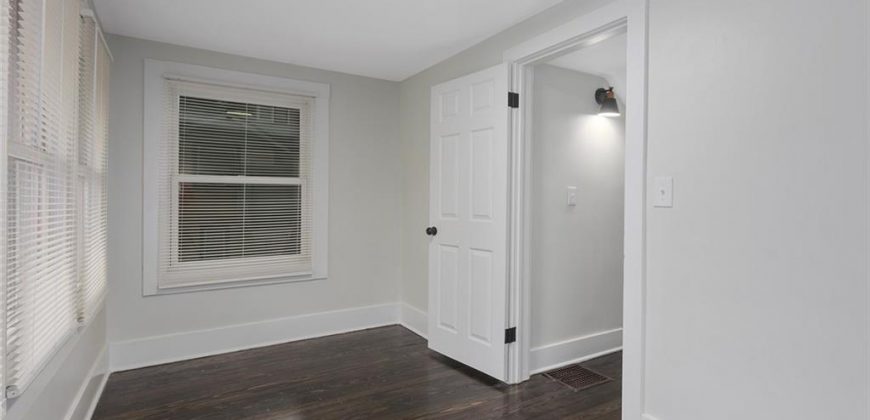 Homes for Sale in Liberty, MO 64068 | 34 S Jewell Street