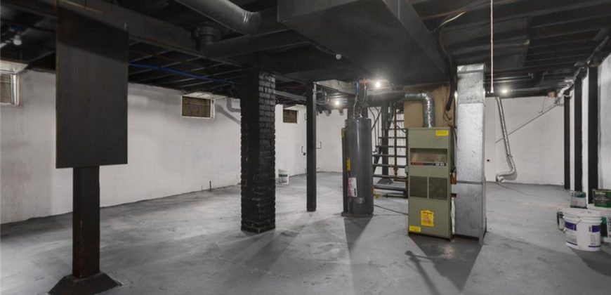 Homes for Sale in Liberty, MO 64068 | 34 S Jewell Street