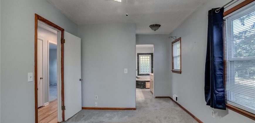 Homes for Sale in Kansas City, MO 64118 | 106 NW 67th Street