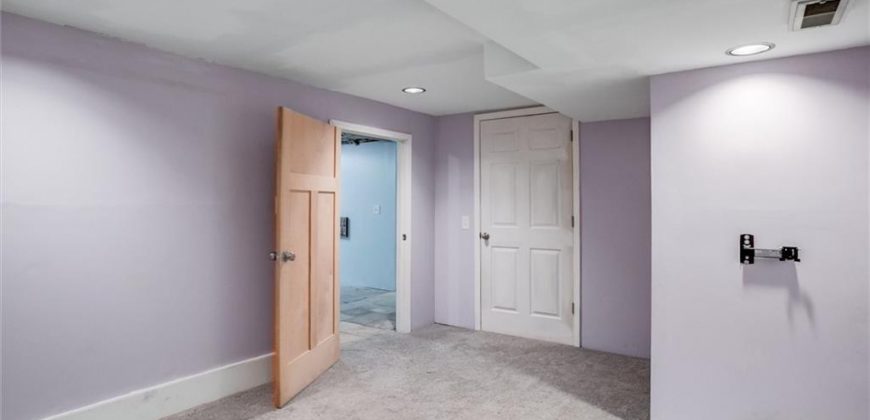 Homes for Sale in Kansas City, MO 64118 | 106 NW 67th Street