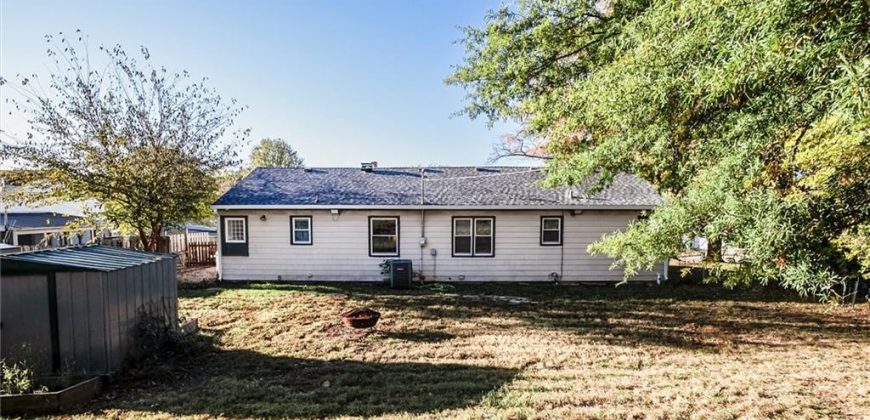 Homes for Sale in Kansas City, MO 64118 | 106 NW 67th Street