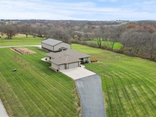 Homes for Sale in Smithville, MO 64089 | 7803 NE 160th Terrace