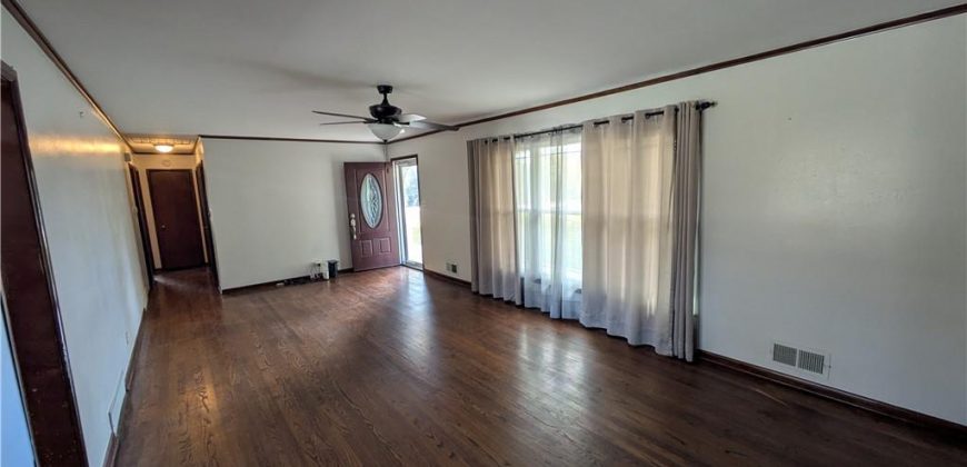 Homes for Sale in Liberty, MO 64068 | 7003 N Brookside Road