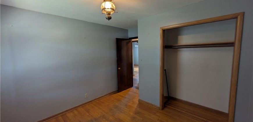 Homes for Sale in Liberty, MO 64068 | 7003 N Brookside Road