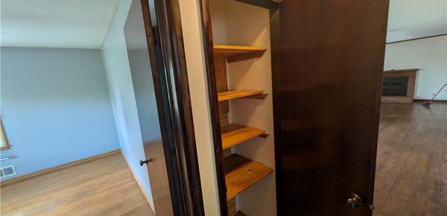 Homes for Sale in Liberty, MO 64068 | 7003 N Brookside Road