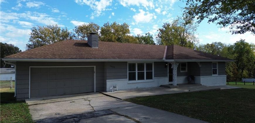 Homes for Sale in Liberty, MO 64068 | 7003 N Brookside Road