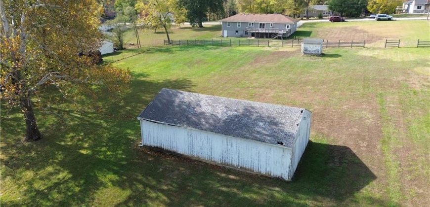 Homes for Sale in Liberty, MO 64068 | 7003 N Brookside Road