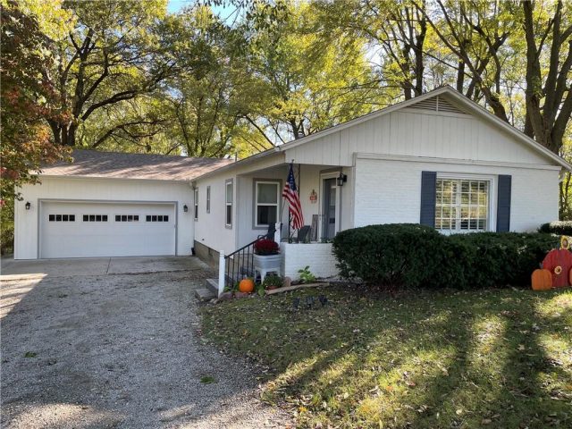 Homes for Sale in Smithville, MO 64089 | 19925  F Highway