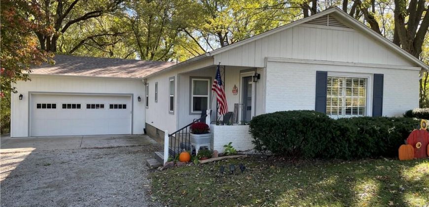 Homes for Sale in Smithville, MO 64089 | 19925  F Highway