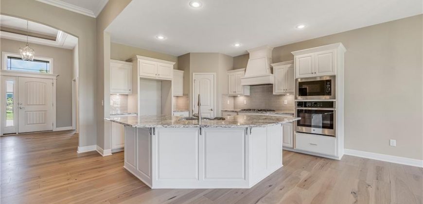 Homes for Sale in Kansas City, MO 64156 | 7015 NE 103rd Street