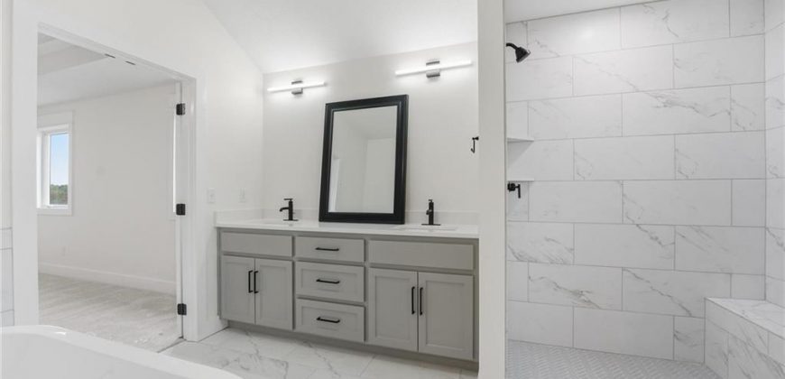 Homes for Sale in Kansas City, MO 64153 | 8411 NW 90th Street