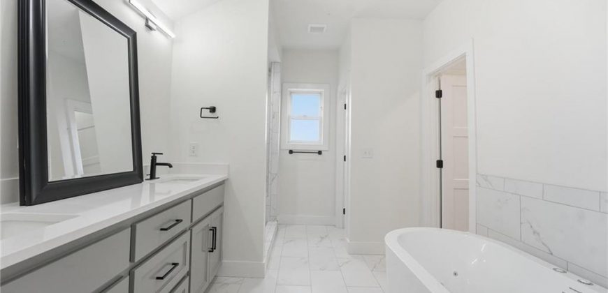 Homes for Sale in Kansas City, MO 64153 | 8411 NW 90th Street