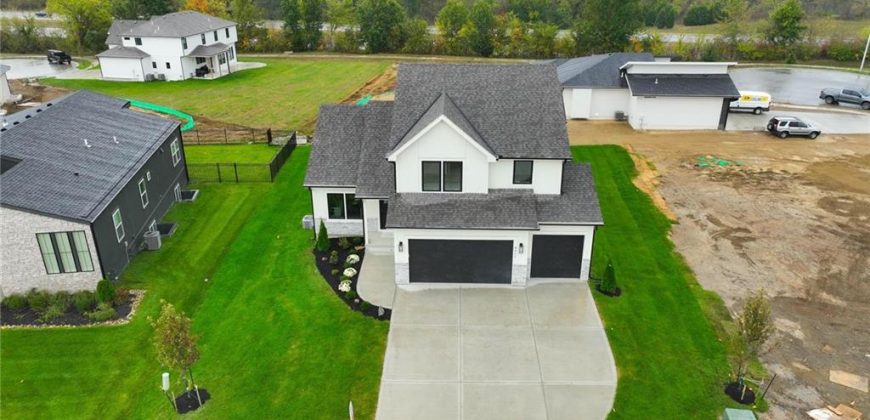 Homes for Sale in Kansas City, MO 64153 | 8411 NW 90th Street