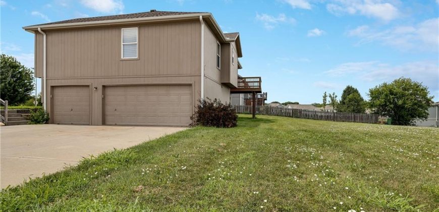 Homes for Sale in Kansas City, MO 64157 | 8924  Paw Paw Drive