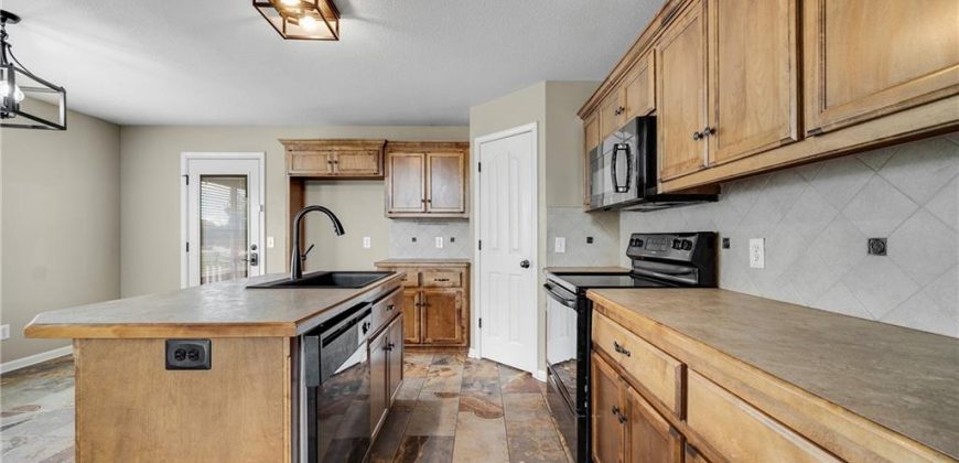 Homes for Sale in Kansas City, MO 64157 | 8924  Paw Paw Drive